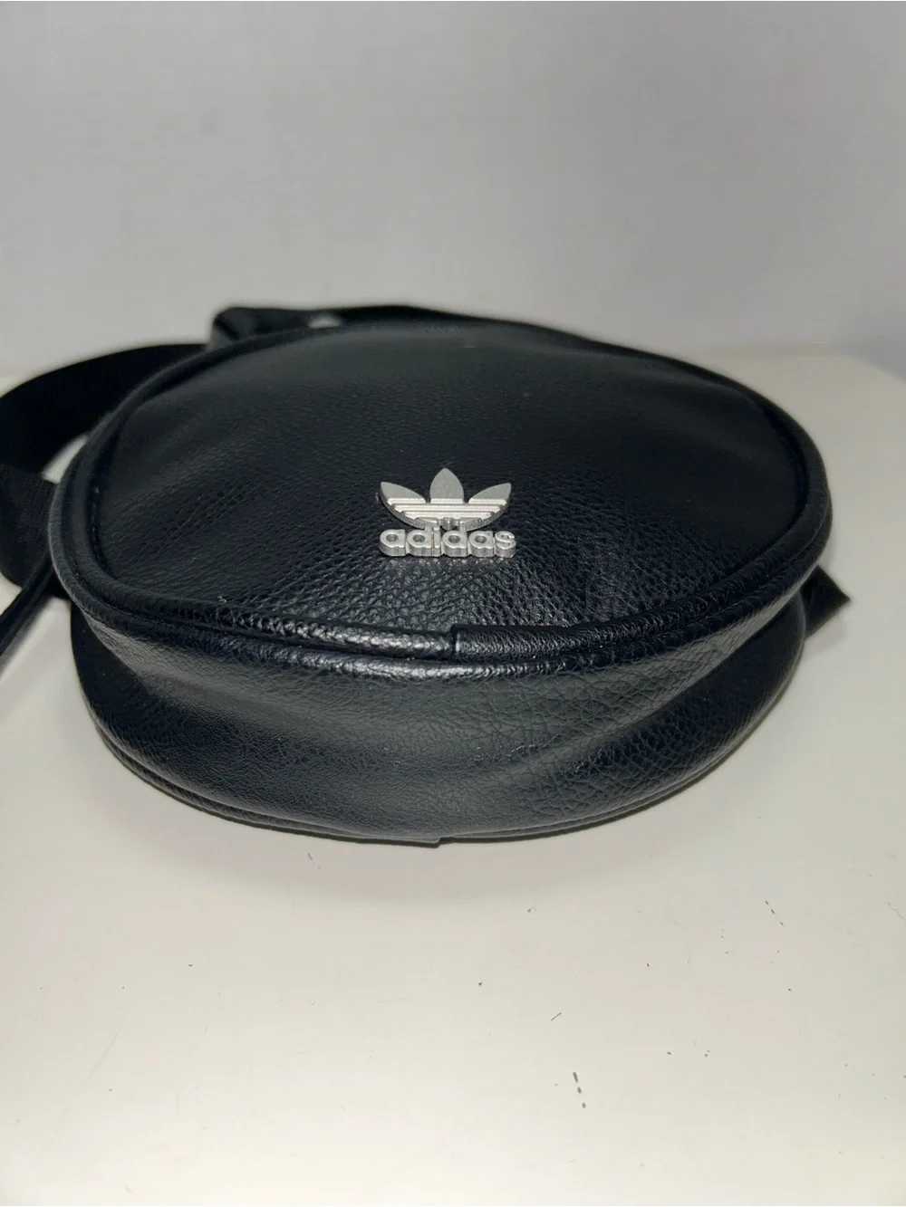 Adidas Originals Black Faux Leather Circle Waist Pack Wristlet Trefoil Logo